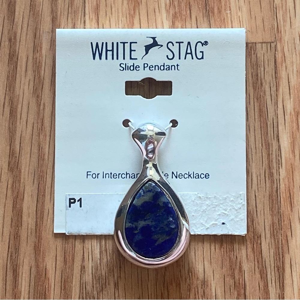 🌻BOGO 50% Off🌻 New White Stag pendant